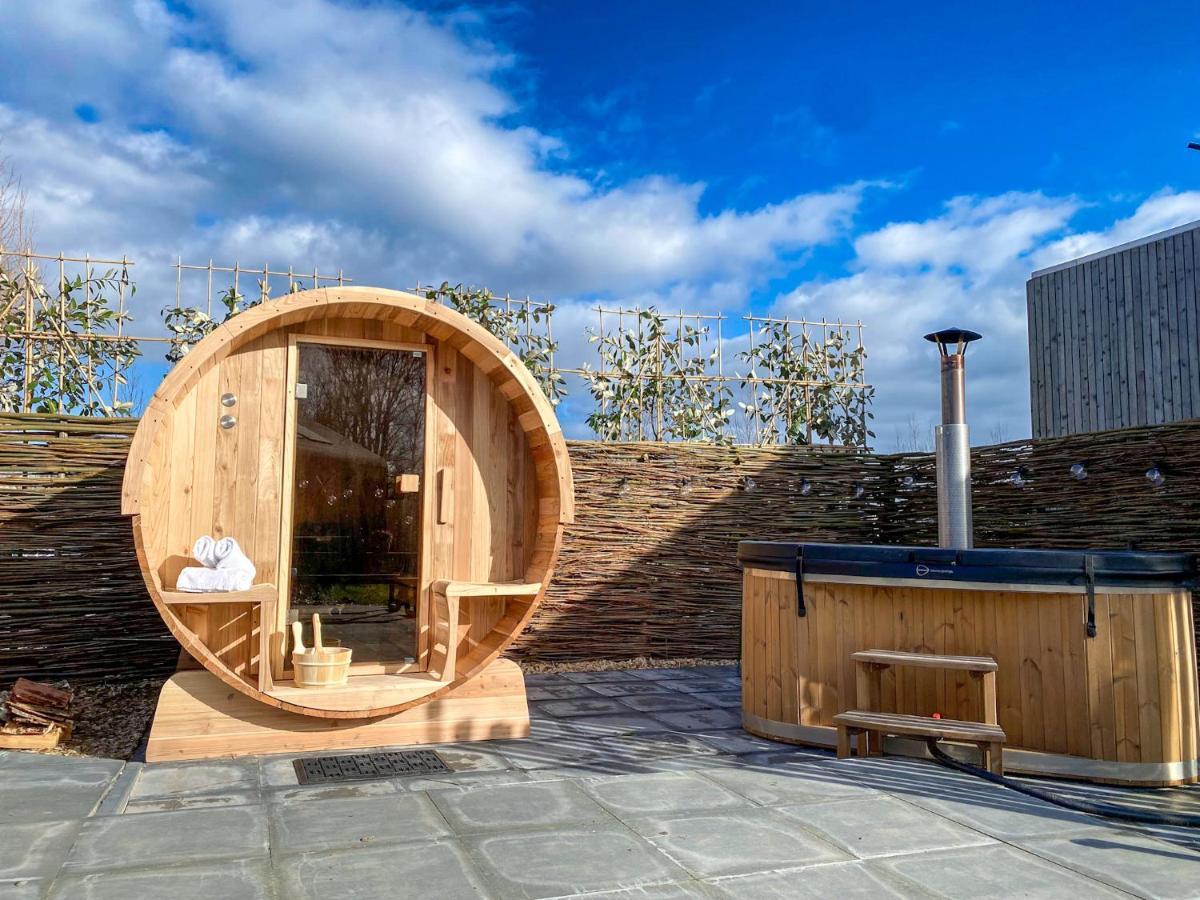Bed & Wellness Klein Knorrestein With Private Hottub And Sauna And Tandembike Rental Included In Price Almere Exteriér fotografie
