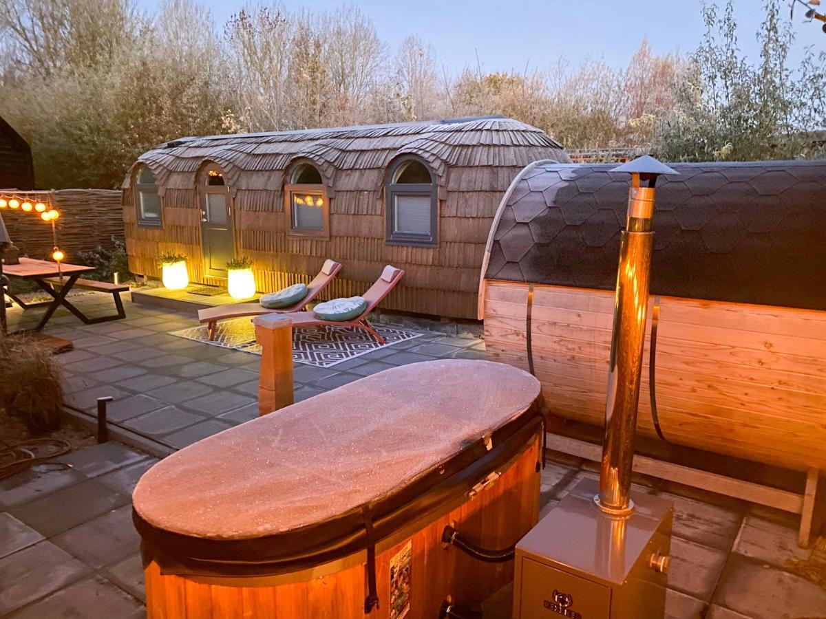 Bed & Wellness Klein Knorrestein With Private Hottub And Sauna And Tandembike Rental Included In Price Almere Exteriér fotografie